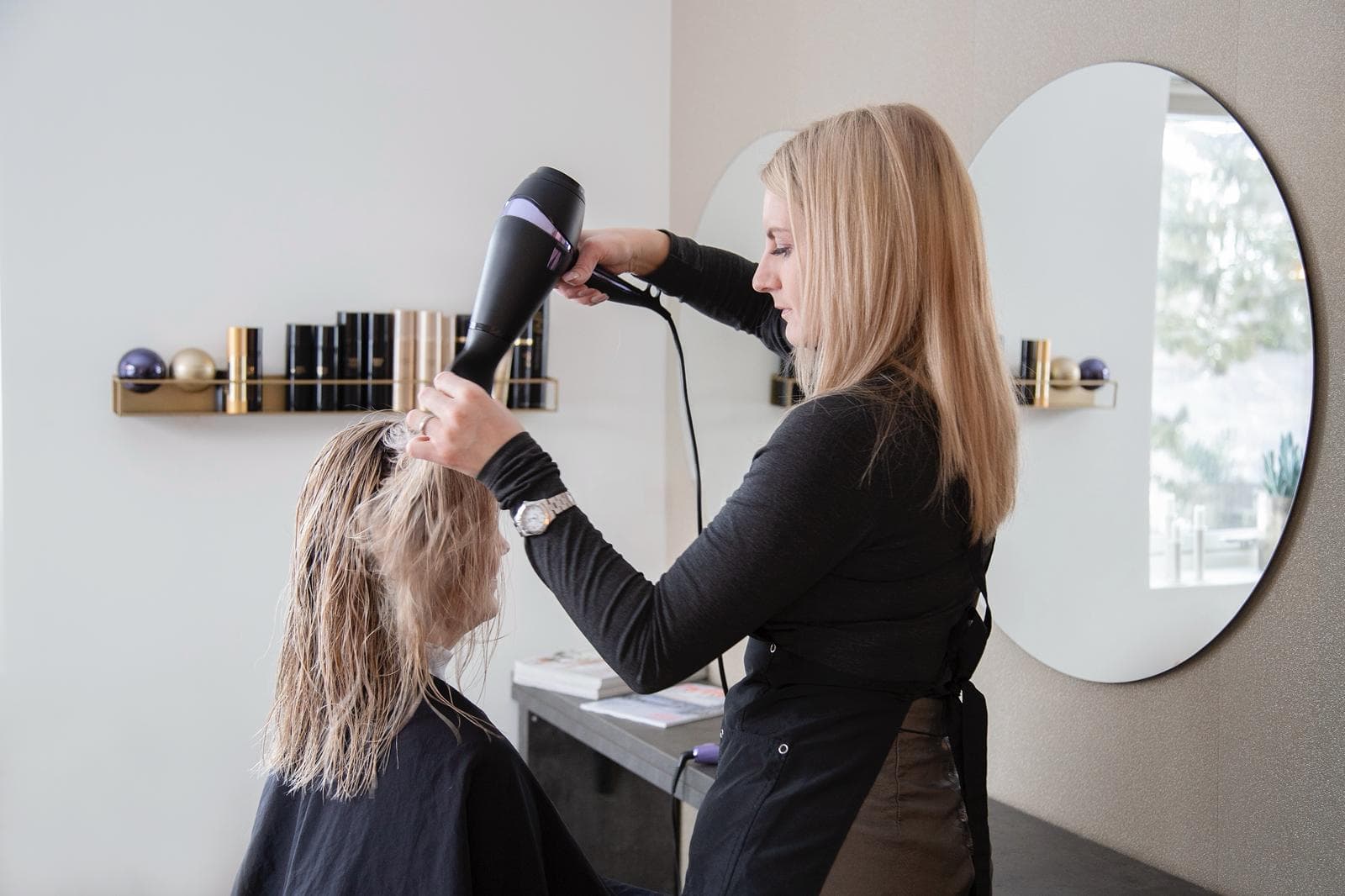 Hårstyling og blow-dry hos Chic Clinic i Trondheim